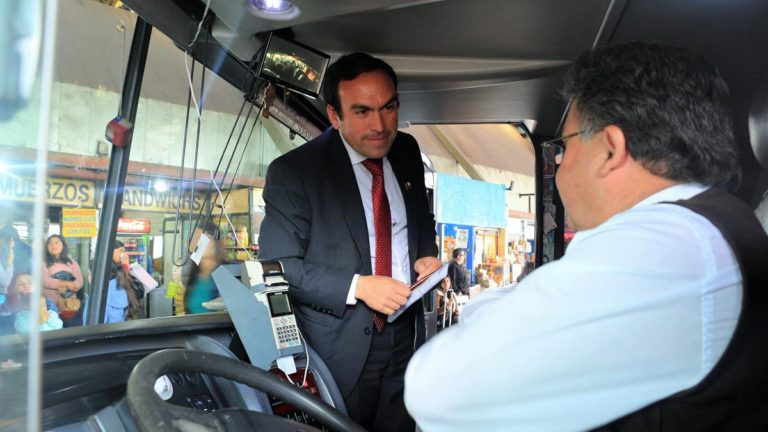 Gobierno reitera llamado al autocuidado por fin de semana largo