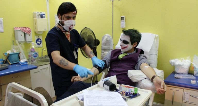 Casa del donante de sangre realizó “colecta de miedo”