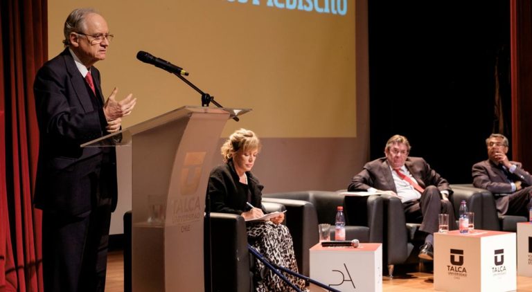 Histórico debate a tres décadas del plebiscito