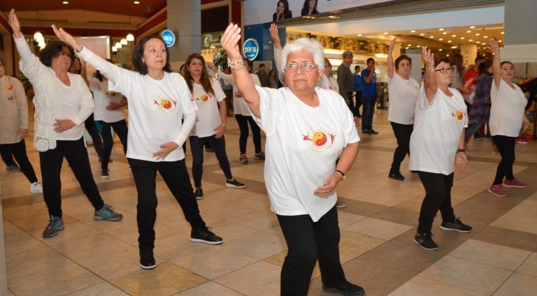 Martes y jueves talleres gratuitos de Taichi en Mall Curicó