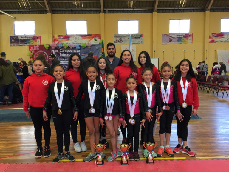 Club Orlando Herrera de gimnasia destacó en medallero de la “Copa Aniversario 275 años” de Curicó