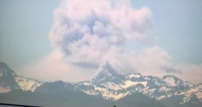 Volcán Planchón Peteroa podría generar nuevas emisiones de cenizas de alta intensidad