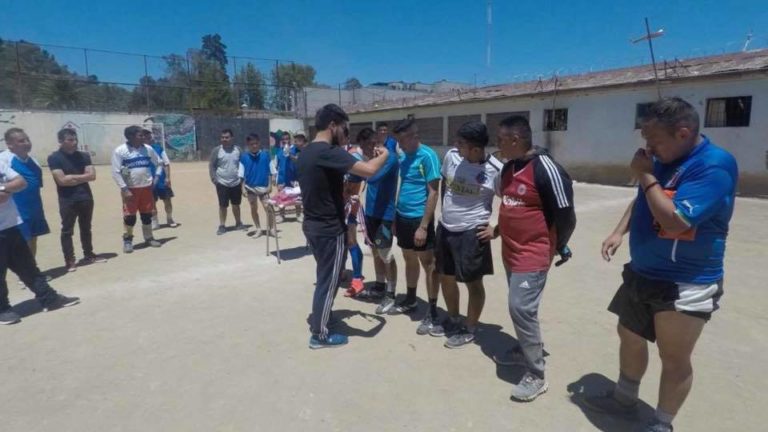 Exitoso Taller de Futbolito se desarrolló en Centro Penitenciario de Curicó