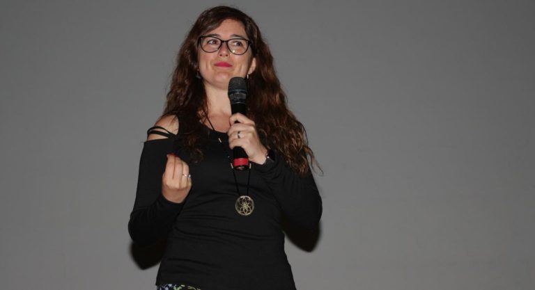 Mónica López ofreció charla motivacional para mujeres en Molina