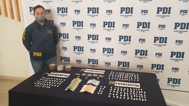 Detienen a cuatro personas que intentaron lanzar drogas en cárcel de Rancagua