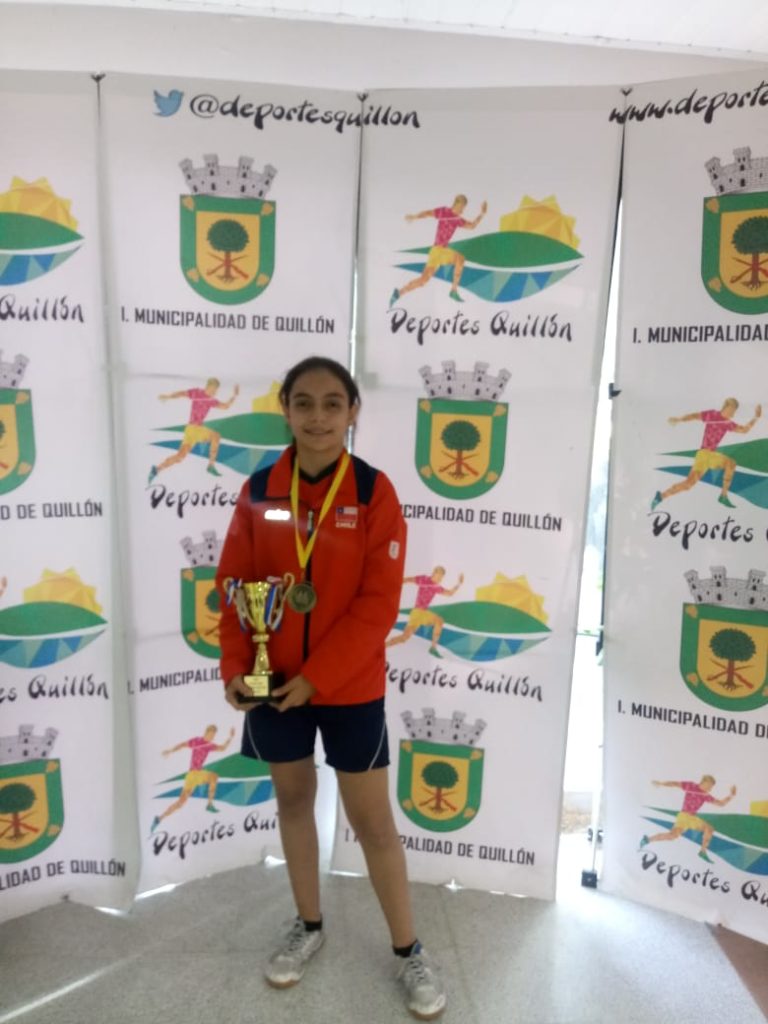 Sofía Pérez obtuvo el primer lugar del Open Nacional de Tenis de Mesa en Quillón