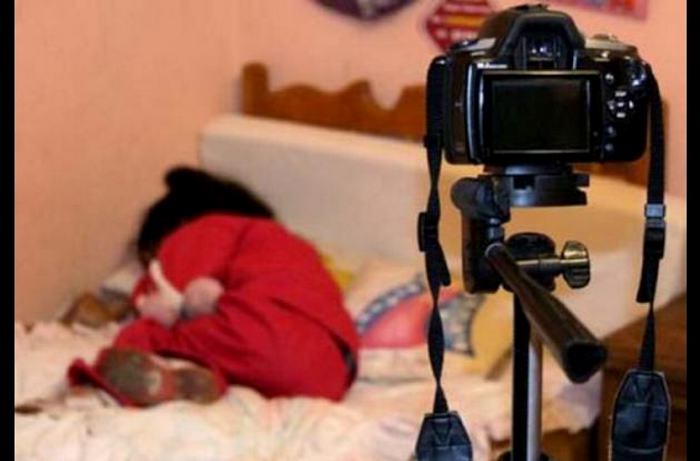 Detienen a dos sujetos que almacenaban pornografía infantil en Curicó