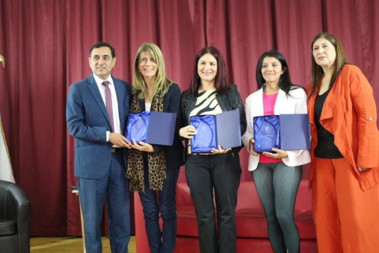Mujeres líderes expusieron su experiencia en un "mundo masculinizado" en Curicó