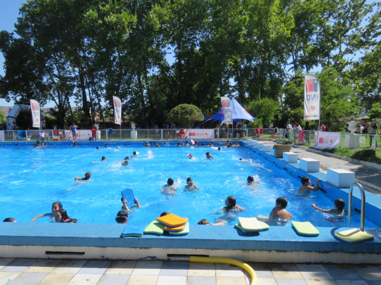 Mil 700 personas participaron en Cursos de Natación en el Maule