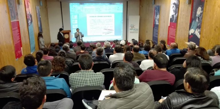 Se realizó lanzamiento de bases para postular a subvención municipal y becas deportivas en Curicó