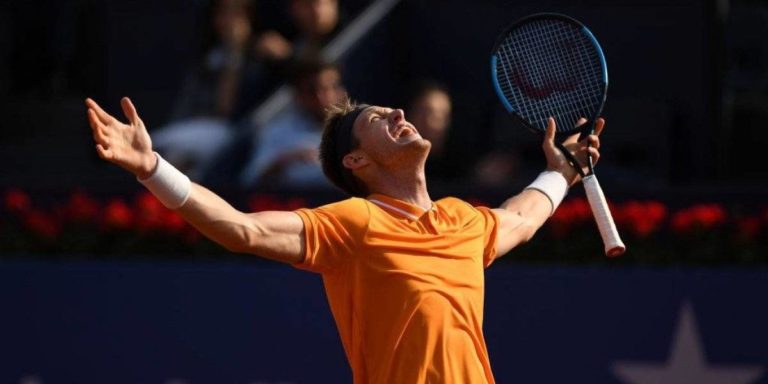 Nicolás Jarry superó al N°3 del mundo en Barcelona