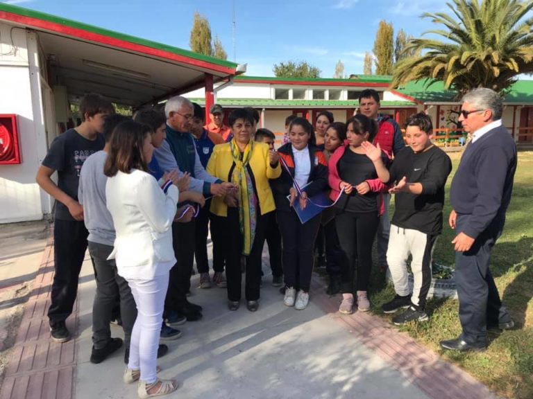 Municipalidad de Teno entregó mejoras a establecimientos escolares
