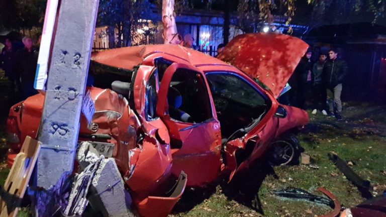 Extenso corte eléctrico por accidente en Avenida Circunvalación de Curicó