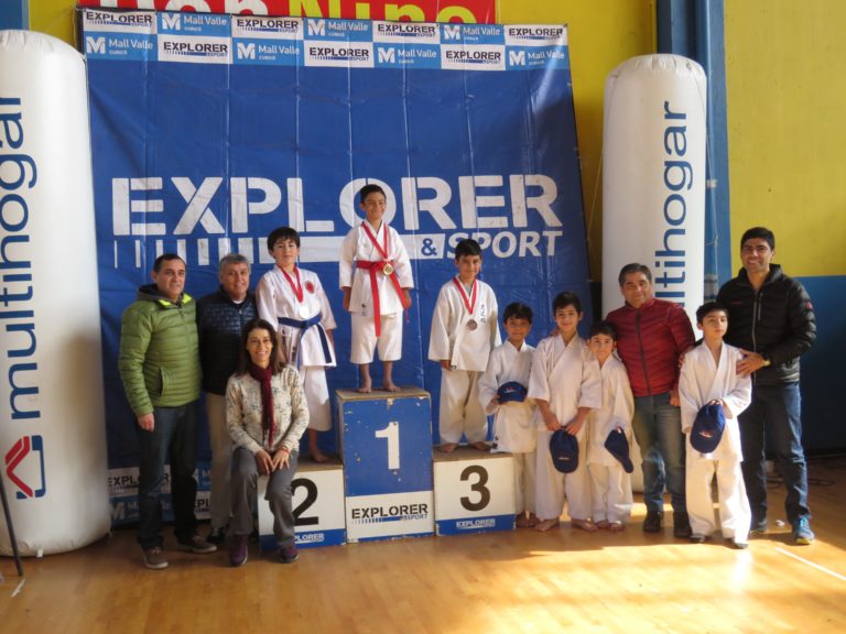 Exitoso selectivo regional de kárate se realizó en el Gimnasio Abraham Milad de  Curicó