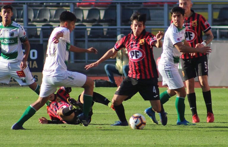 Juveniles de Rangers y Temuco firmaron una igualdad en Talca