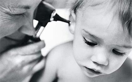 Expertos indican cómo detectar y prevenir la otitis durante el invierno
