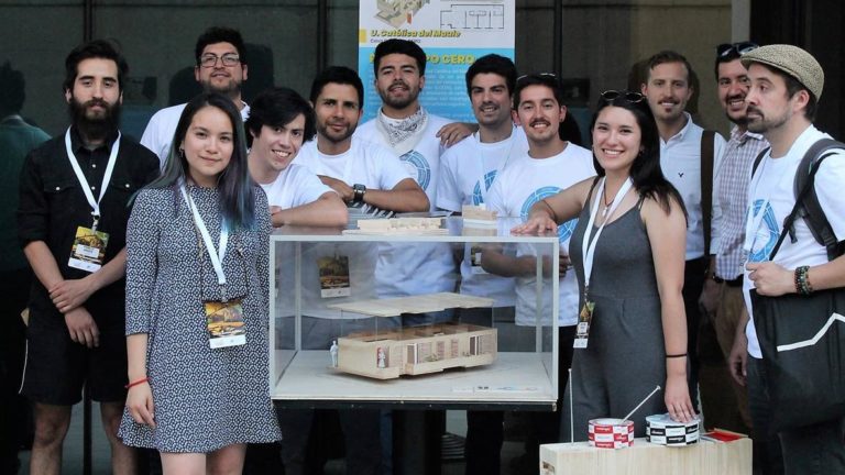 Estudiantes maulinos crearon vivienda social con cero emisiones de carbono
