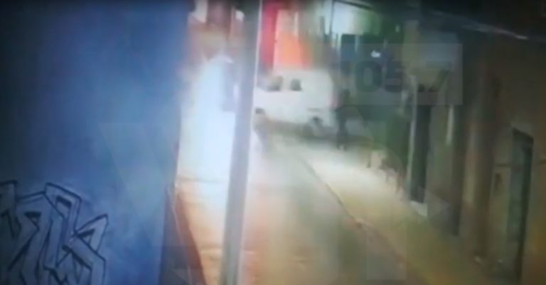 Vehículo protagonizó colisión con Carabineros en centro de Curicó