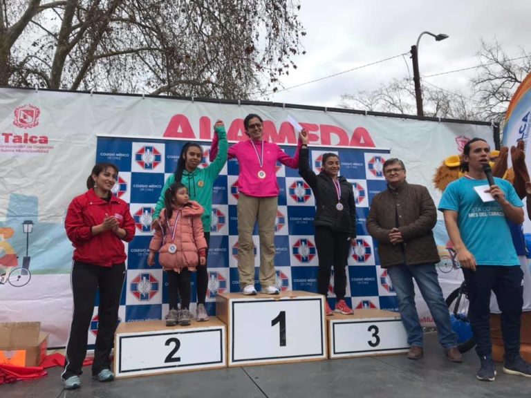 Clara Morales se quedó con la categoría 10K en la Corrida Mes del Corazón
