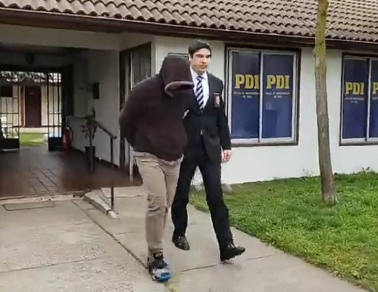 Sujeto fue detenido transportando casi dos kilos de cocaína en un bus a Curicó