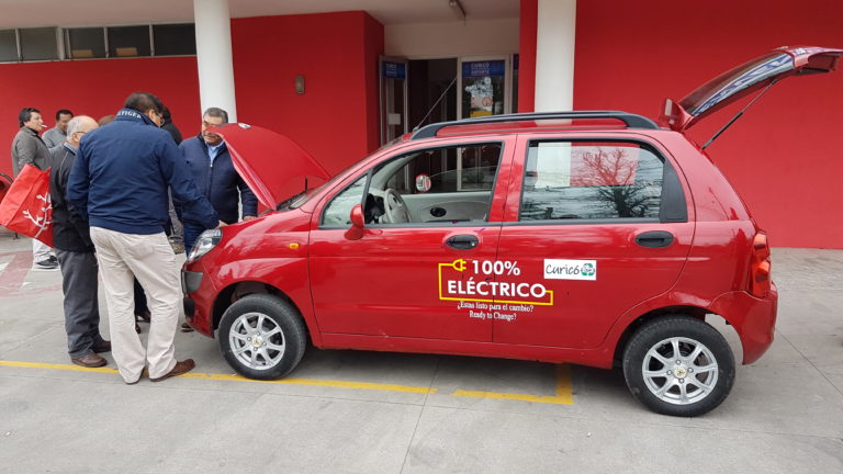 Anuncian adquisición de taxis colectivos eléctricos para Curicó