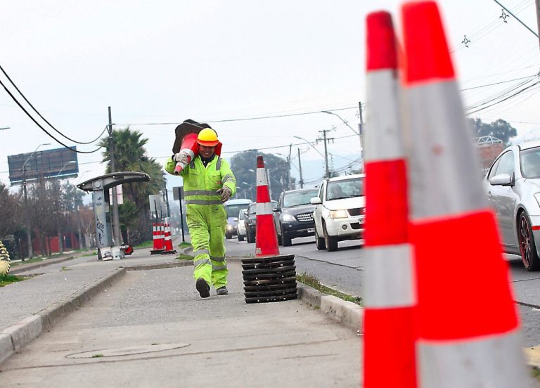 Seremi de Transportes cuestionó desorden vial por trabajos de Eje Freire-Alessandri en Curicó
