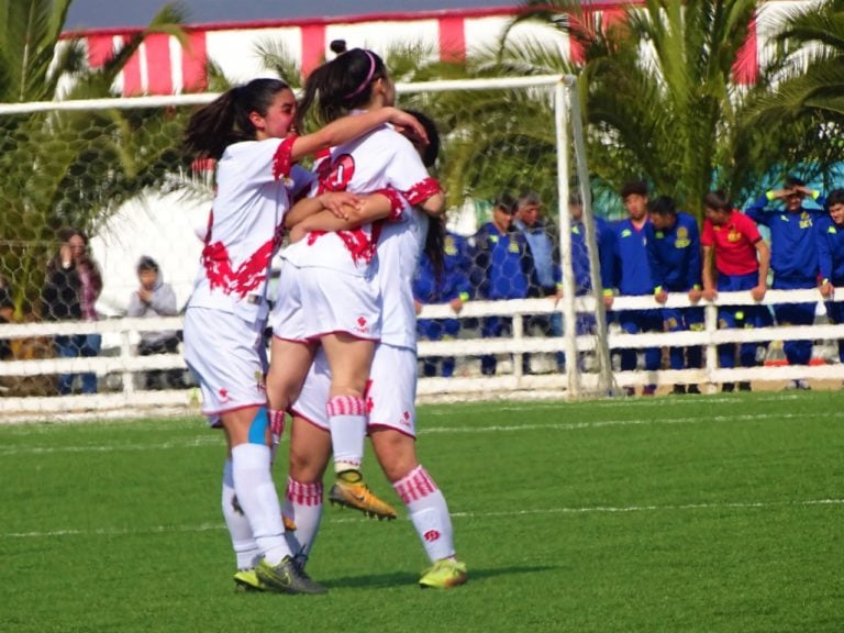 Curicó Unido vence y queda en una expectante posición en el torneo de la B