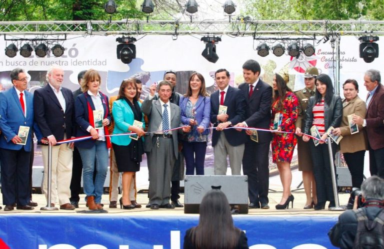 Comenzó XXII Muestra Costumbrista en la Alameda de Curicó
