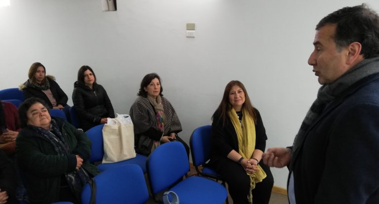 Escuela de Emprendimiento inició cursos para mujeres de Rauco