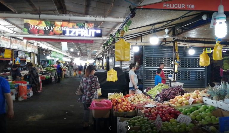 Presidente de la Feria Libre de Curicó aseguró que no cerrarán sus puertas al público