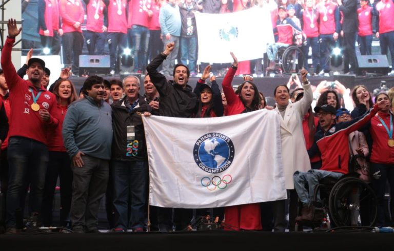Altos sueldos en Santiago 2023 obligan intervención del Mindep
