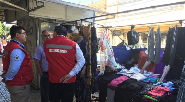 Carabineros y municipio de Curicó coordinan seguridad del comercio en el centro de la ciudad