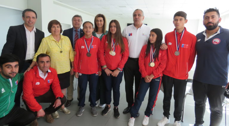 Maulinos presentes en Juegos Sudamericanos Escolares fueron reconocidos por autoridades