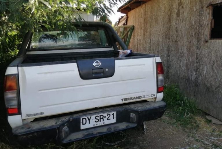 Carabineros recuperó camioneta robada desde parroquia de Licantén
