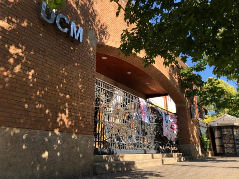 Estudiantes se tomaron la Universidad Católica del Maule sede Curicó: