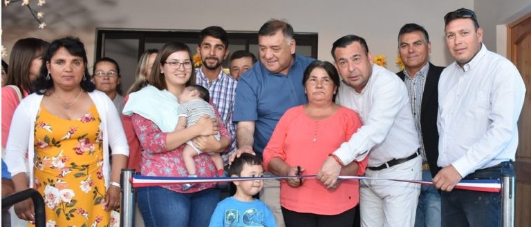 Vecinos de Santa Adriana inauguraron nueva sede social