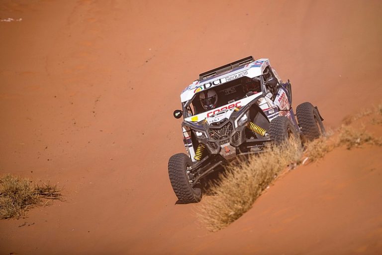 "Chaleco" López: “Se está poniendo muy duro este Dakar”