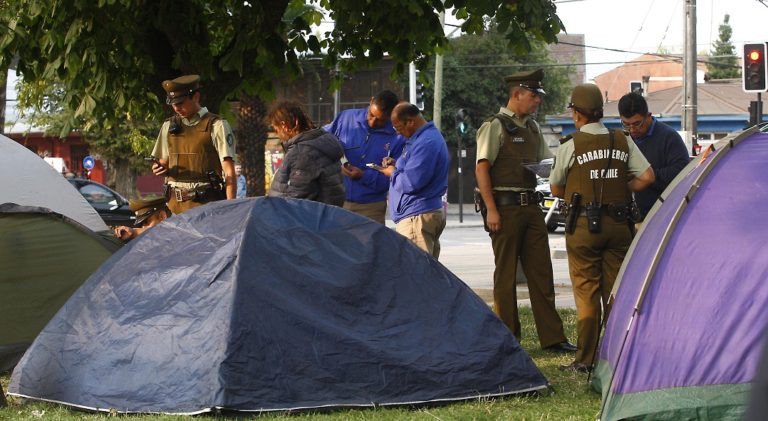 Realizan operativo para erradicar carpas en la Alameda