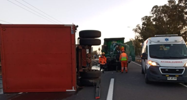 Colisión de dos camiones en San Rafael deja a una persona lesionada