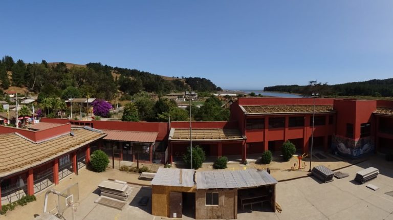 Avanzan obras de reparación y mejoramiento en Liceo Entre Aguas de Llico