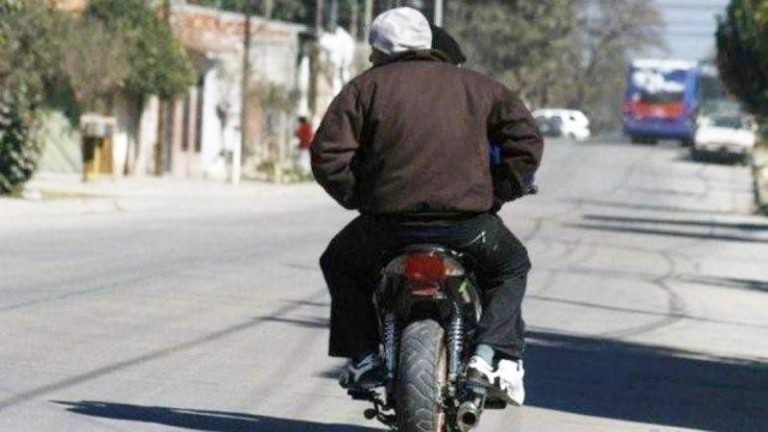 Vecinas de Curicó denunciaron robos y asaltos cometidos por “motochorros”