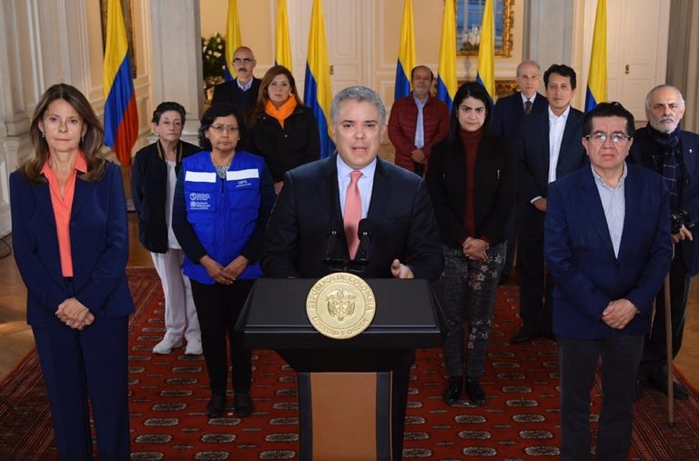 Presidente de Colombia decreta cuarentena total por coronavirus: Decisión fue tomada junto a comunidad científica