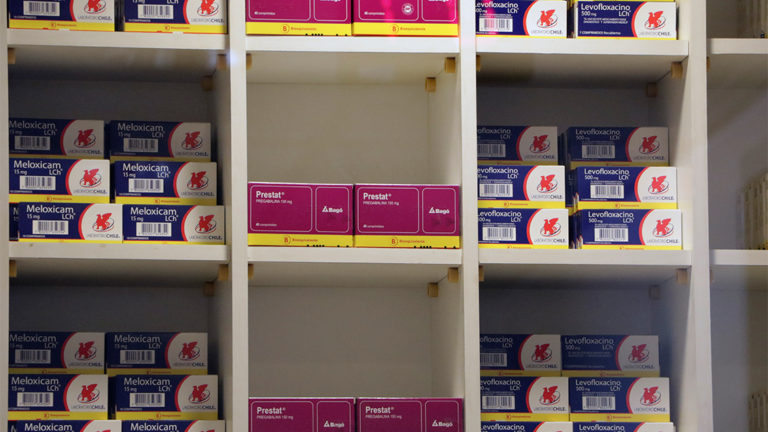 Hospital de Curicó entregará medicamentos a domicilio