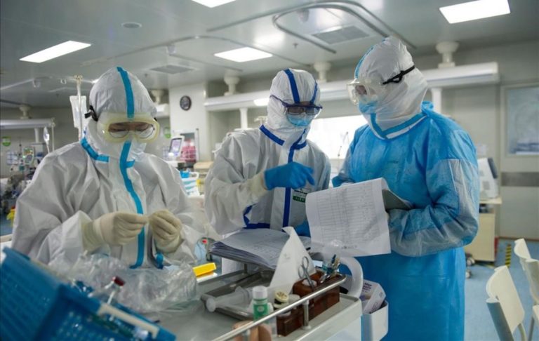 Cómo afecta la pandemia al personal sanitario: efectos psicológicos y cómo minimizarlos