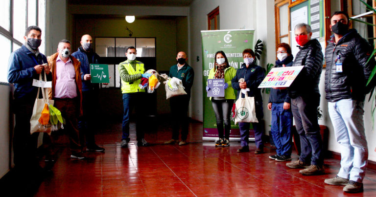 Parquímetros y trabajadores de áreas verdes recibieron elementos de protección personal