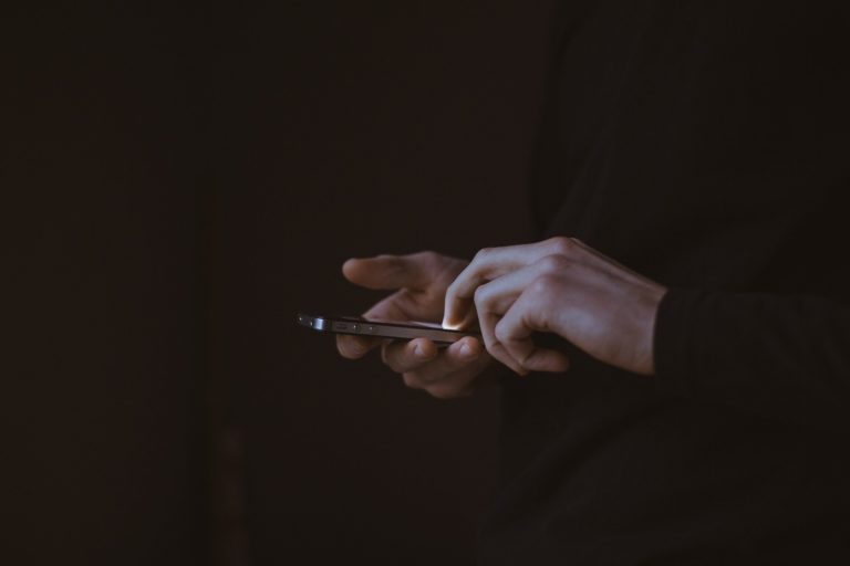 Talca habilita teléfono de apoyo psicológico para casos de violencia intrafamiliar