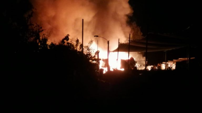 Incendio destruyó vivienda de cuidador del vivero municipal
