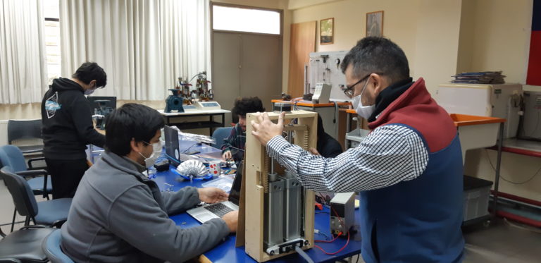 Los ingenieros del Maule que desarrollan productos para luchar contra el coronavirus