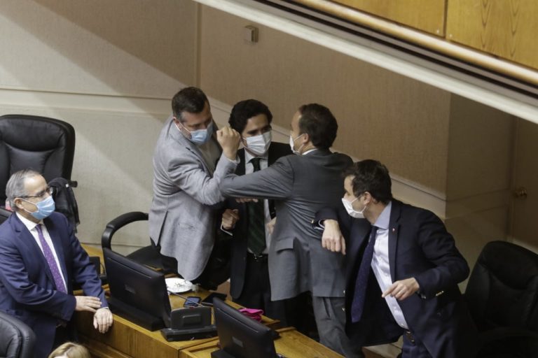 Senado aprueba el Ingreso Familiar de Emergencia: beneficio comenzará a pagarse a fin de mes