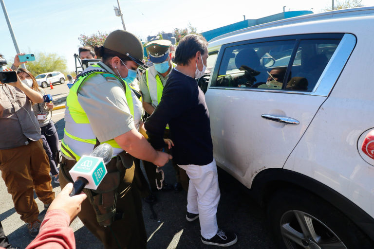 "Cien lucas, las pago y listo": detienen a hombre ebrio que exigió pasar aduana sanitaria en Ruta 68